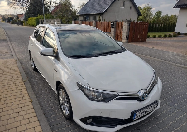 Toyota Auris cena 45800 przebieg: 220836, rok produkcji 2014 z Czersk małe 92